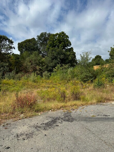 More Photos Of 148-152 Great Rd, Stow Unknown For Lease