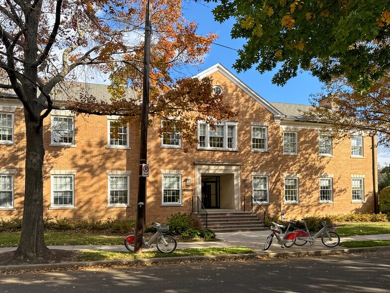 More Photos Of 4315 50th St NW, Washington Coworking Space