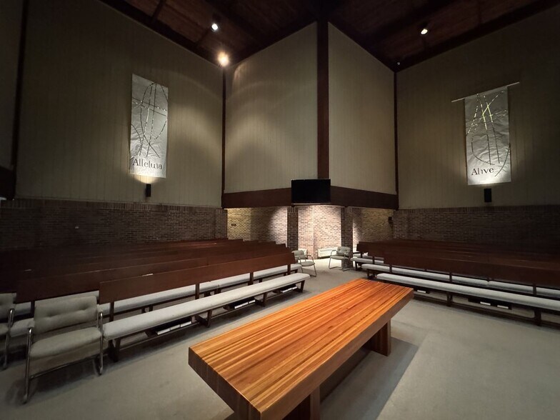 More Photos Of 5225 Calkins Rd, Flint Religious Facility For Sale