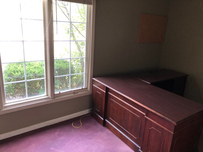 More Photos Of 4247 E 14 Mile Rd, Sterling Heights Medical For Sale