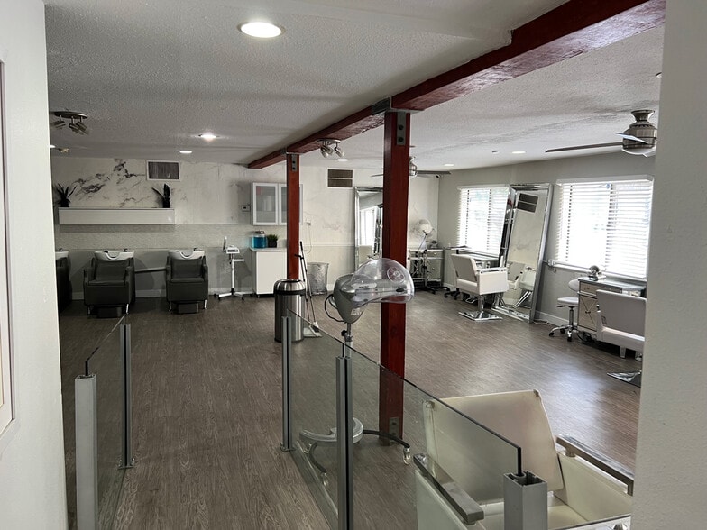 More Photos Of 6536 Telegraph Ave, Oakland Office For Lease