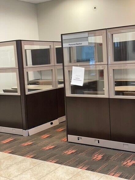 More Photos Of 84 N Plank Rd, Newburgh Storefront For Lease