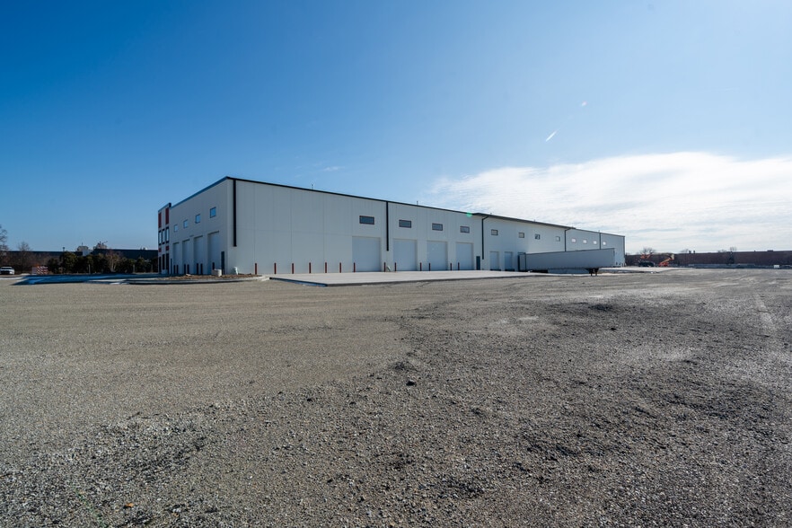 More Photos Of 4514 Western ave, Lisle Industrial For Lease