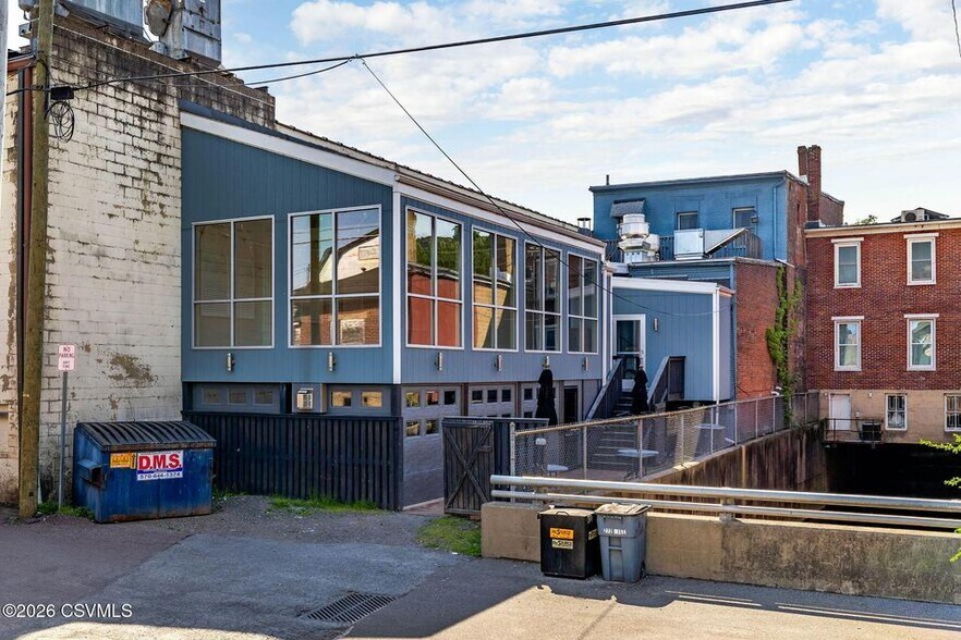 More Photos Of 494 Mill St, Danville Storefront For Lease