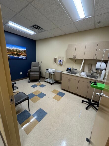 More Photos Of 1080 New Creek Hwy, Keyser Medical For Sale