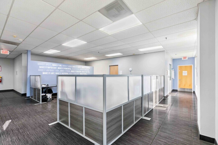 More Photos Of 29000 N Hancock Pky, Valencia Manufacturing For Lease