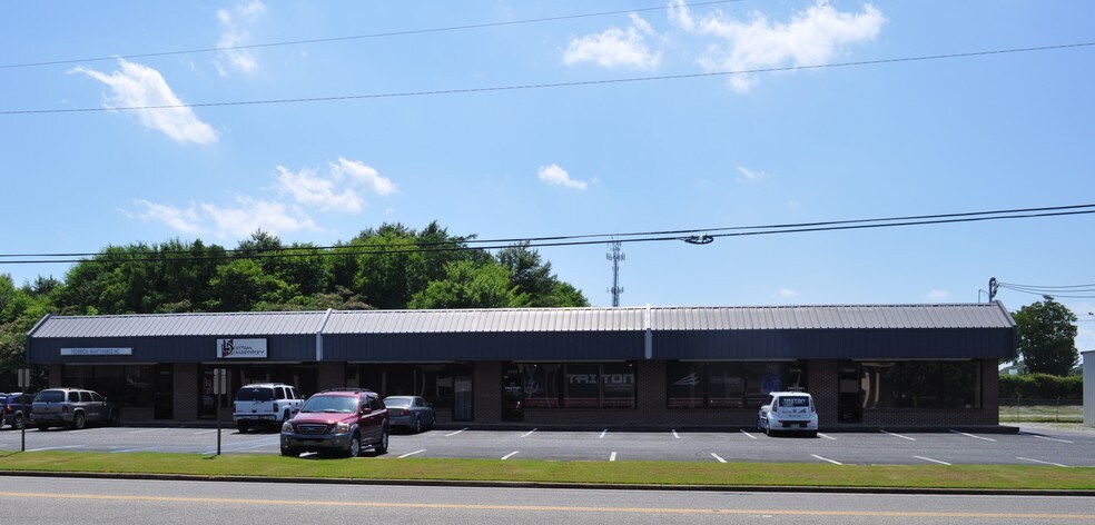 More Photos Of 5900-5920 E Shirley Ln, Montgomery Light Distribution For Lease