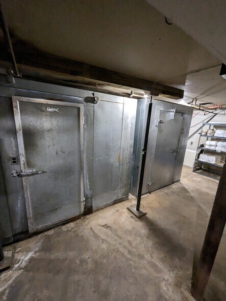 More Photos Of 32600 N State Route 44, Slate Run Hotel For Sale