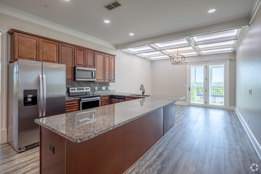 More Photos Of 820 N Thompson Ln, Murfreesboro Apartments For Sale