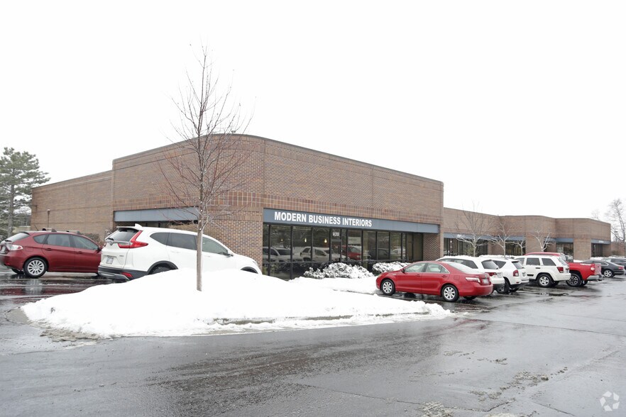 More Photos Of 14205-14227 W 95th St, Lenexa Warehouse For Lease