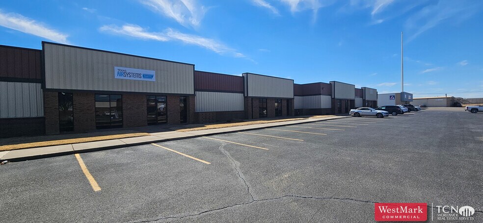 Primary Photo Of 6035 45th St, Lubbock Showroom For Lease