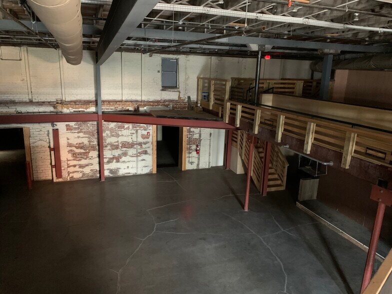 More Photos Of 32-34 Woolfe St, Charleston Freestanding For Lease