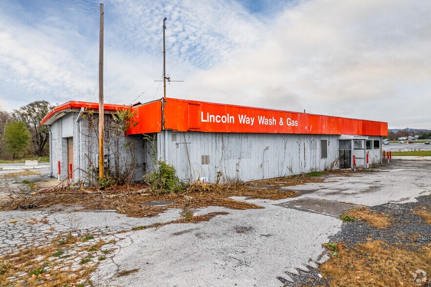 More Photos Of 1661 Lincoln Way E, Chambersburg General Retail For Lease