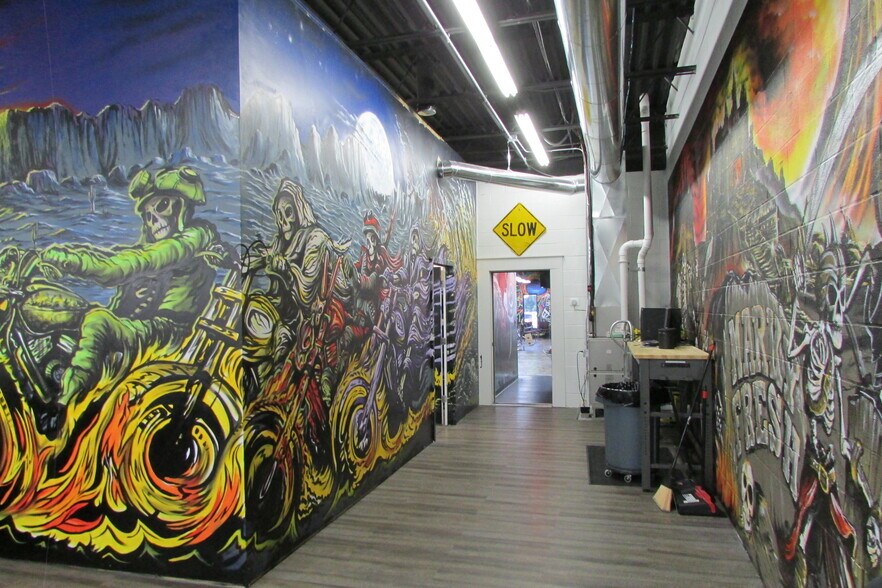 More Photos Of 7464-7472 Tyler Blvd, Mentor Flex For Lease