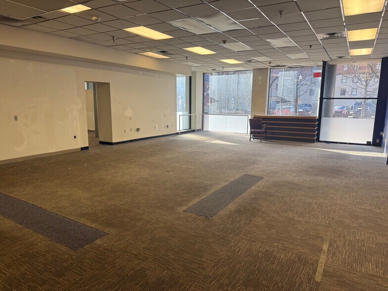 More Photos Of 208-210 Grant St, Pittsburgh Medical For Lease