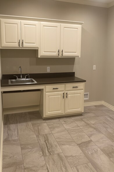 More Photos Of 8751 Collin McKinney Pky, McKinney Medical For Sale
