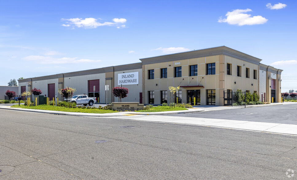 Primary Photo Of 3280 Liberty Square Pky, Turlock Warehouse For Lease