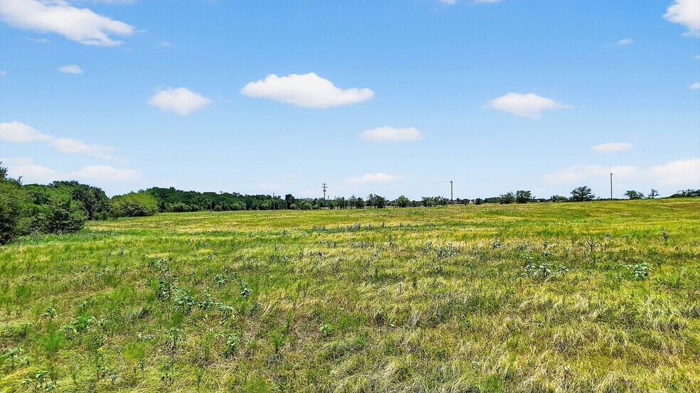 More Photos Of TBD Swindle Road, Southmayd Land For Sale