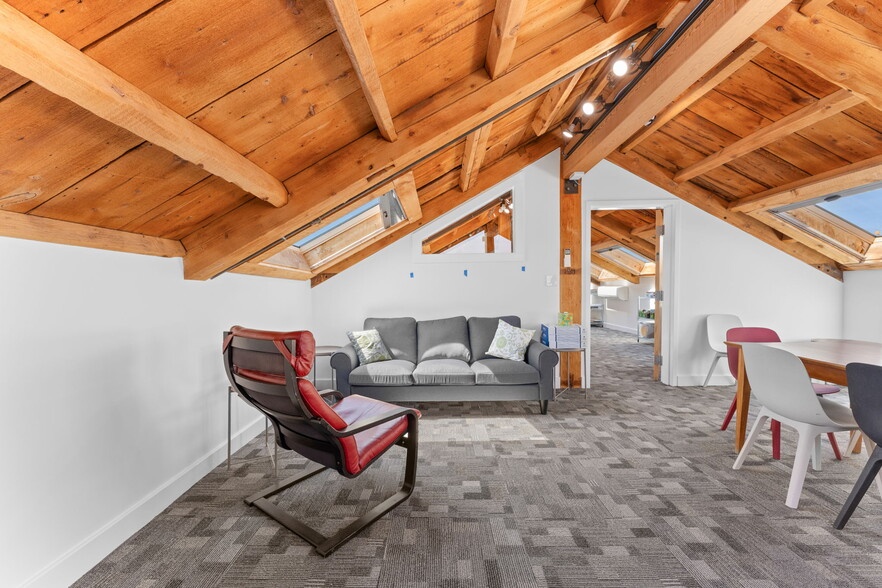More Photos Of 40R Merrimac St, Newburyport Loft Creative Space For Lease