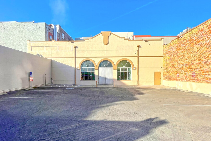 Primary Photo Of 472-478 7th St, Oakland Office For Lease