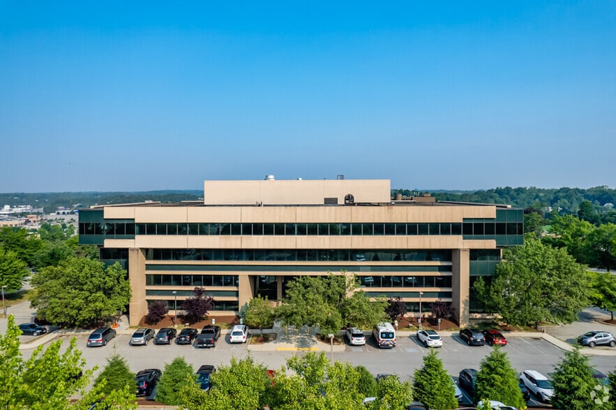 More Photos Of 300 Oxford Dr, Monroeville Office For Lease