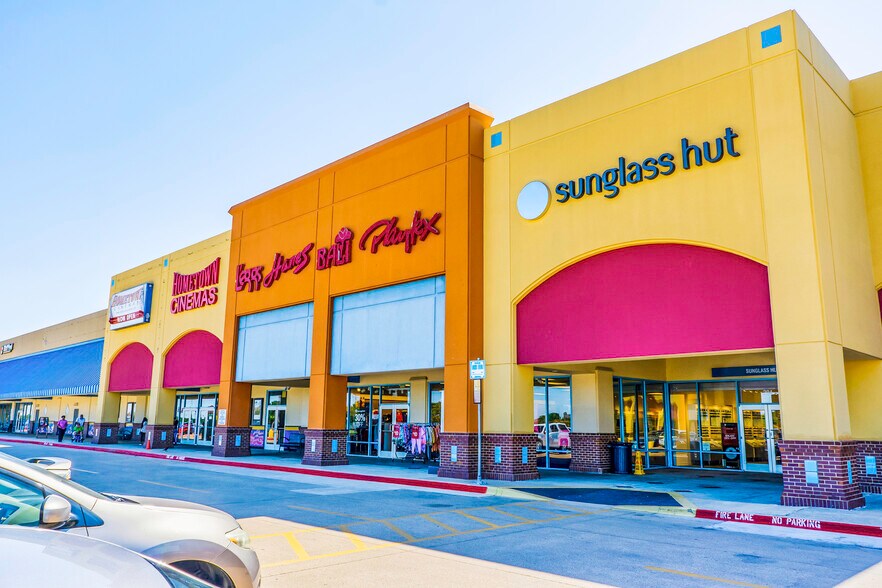 More Photos Of 301 Tanger Dr, Terrell Unknown For Lease