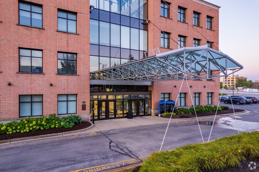 More Photos Of 6737 W Washington St, West Allis Office For Lease