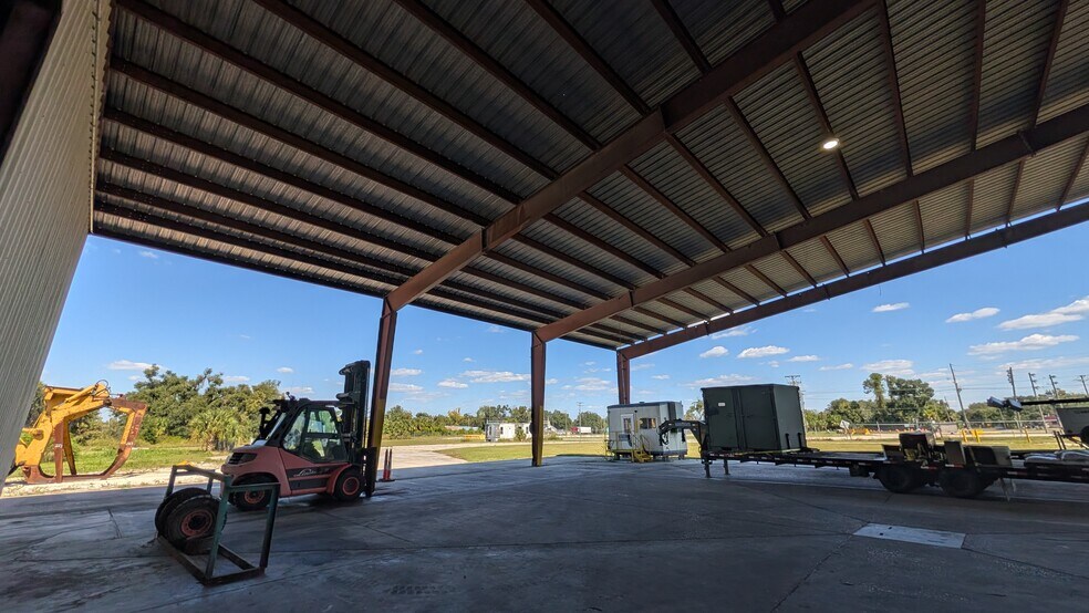 More Photos Of 1509 S Byron Butler Pky, Perry Industrial For Lease