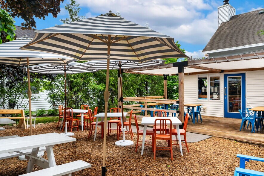 More Photos Of 4113 Main St, Fish Creek Storefront Retail Residential For Sale