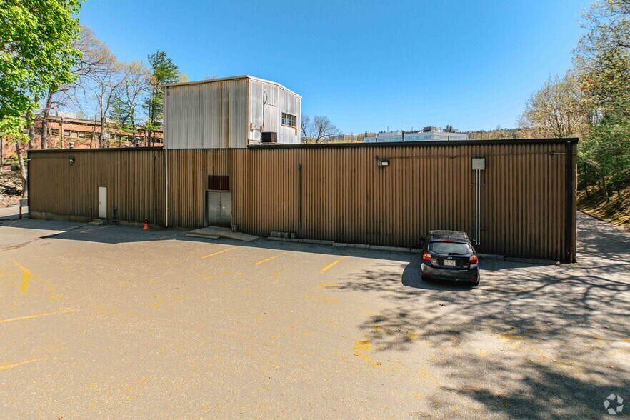 More Photos Of 280 Bear Hill Rd, Waltham Flex For Lease