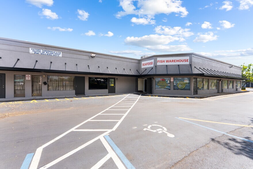 More Photos Of 3501-3531 NW 19th St, Fort Lauderdale Unknown For Lease