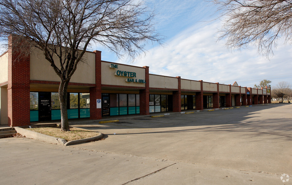 Primary Photo Of 1505 Southwest Pky, Wichita Falls Freestanding For Lease