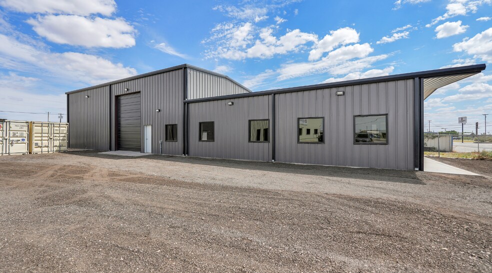 More Photos Of 2811 S County Road 1257, Midland Warehouse For Sale