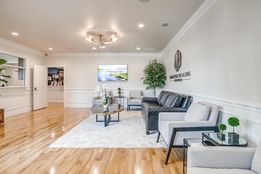 More Photos Of 924 Foster Ln, Weatherford Medical For Lease