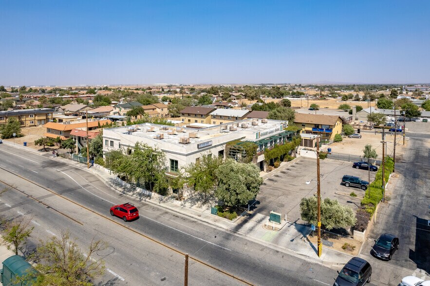 More Photos Of 38424 10th St, Palmdale Office For Sale