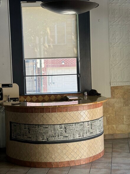 More Photos Of 521 Catharine St, Philadelphia Restaurant For Lease