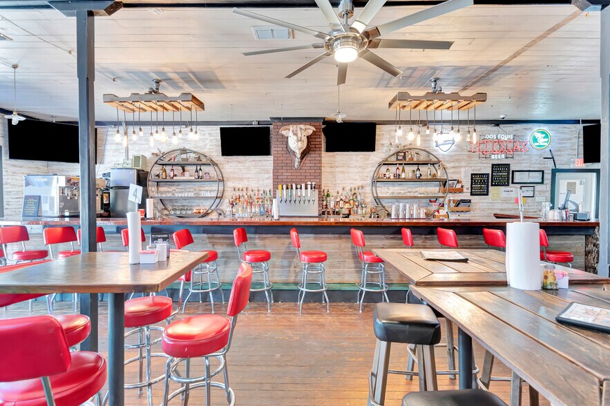 More Photos Of 321 Kolle Road, Inez General Retail For Sale