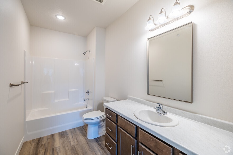 More Photos Of 1720 Morningside Ave, Sioux City Apartments For Sale