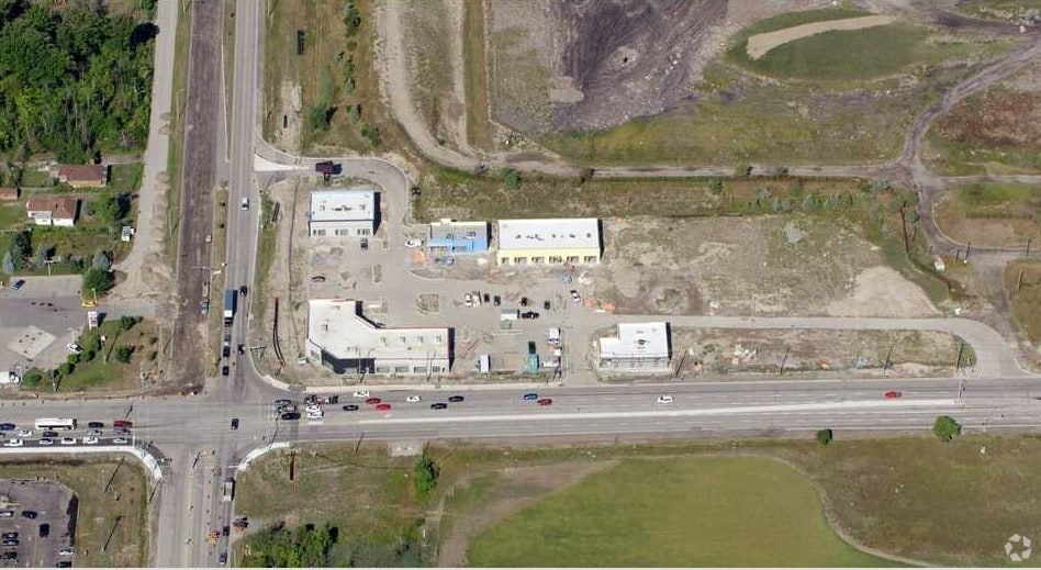 More Photos Of Upper Centennial Pky, Hamilton Unknown For Lease