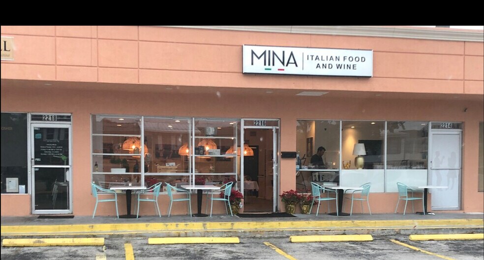 More Photos Of 2210-2220 NE 123rd St, Miami Restaurant For Lease