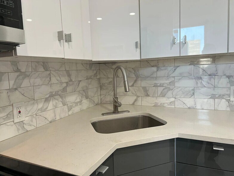 More Photos Of 1110 S Wood Ave, Linden Apartments For Sale