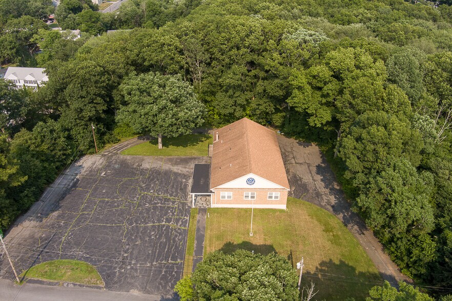 More Photos Of 27 Brandes St, Webster Office For Sale