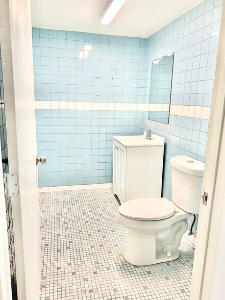 More Photos Of 4410 SW 29th St, Oklahoma City Service For Lease