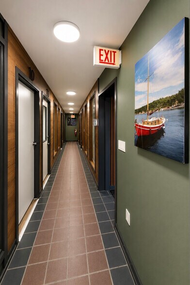 More Photos Of 2622 W Peterson Ave, Chicago Office For Lease