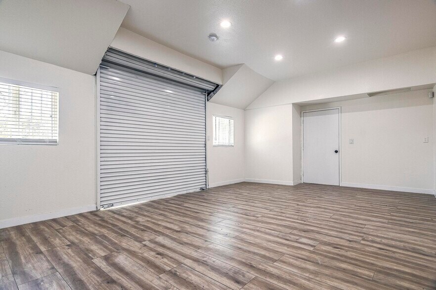 More Photos Of 6937 Perris Hill Park Rd, San Bernardino Industrial For Sale