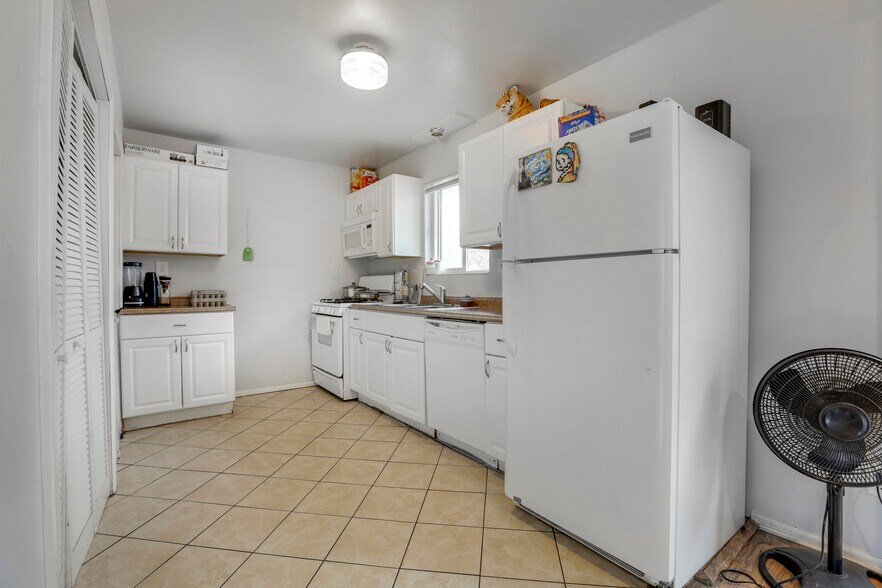 More Photos Of 446-452 S Depew St, Lakewood Apartments For Sale