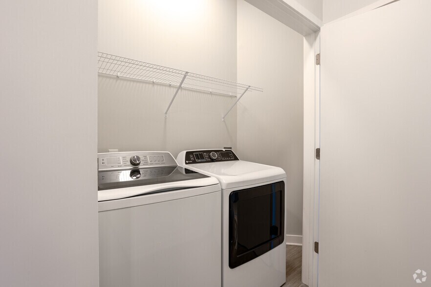 More Photos Of 501 4th Ave SE, Cedar Rapids Apartments For Lease