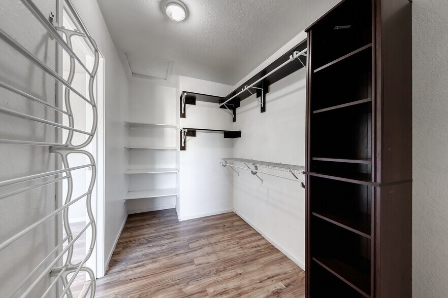 More Photos Of 4762 Cessna Ave, Las Vegas Apartments For Sale