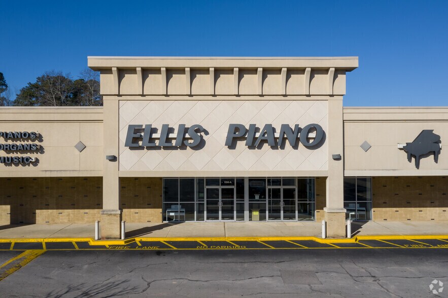 More Photos Of 1550 Montgomery Hwy, Birmingham Restaurant For Lease