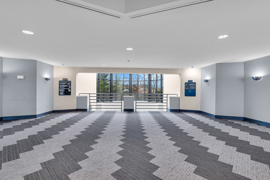More Photos Of 1433 Hooper Ave, Toms River Office For Lease